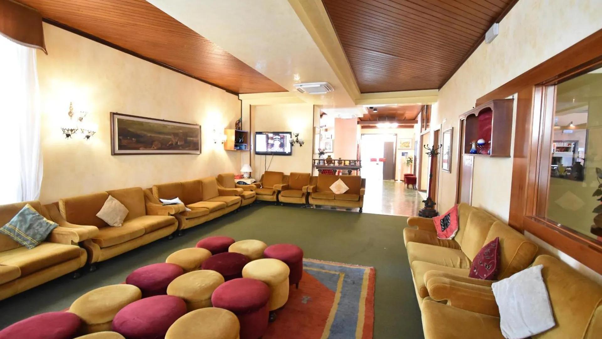 Hotel Galles Jesolo 3*,  Italia